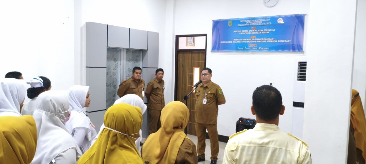 Apel Pagi RSUD Sambas Bahas Persiapan Akreditasi 2027, Rehab IGD, dan Kewaspadaan Karhutla
